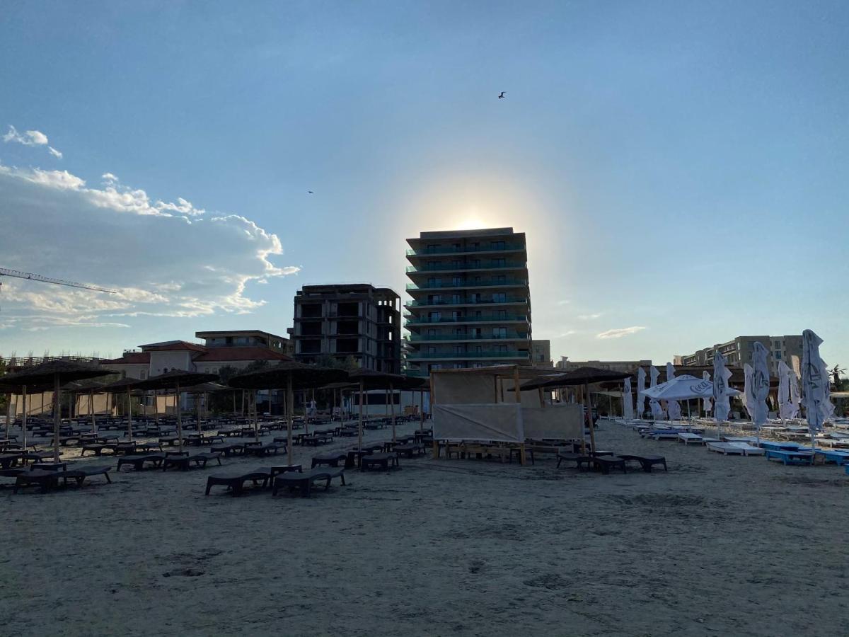 Appartamento Apartament Direct La Plaja 4 Persoane Mamaia Nord Sky Sea View Năvodari Esterno foto